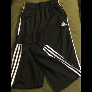Adidas Joggers 🏃‍♂️Small
